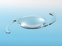 New Intraocular lens helps patients see at all distances after cataract surgery