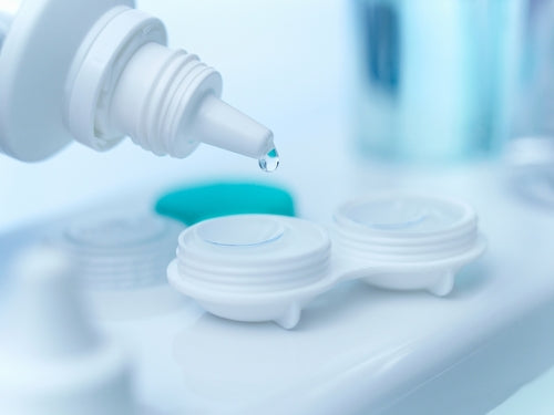 Hydroquinine is an effective disinfectant for contact lenses